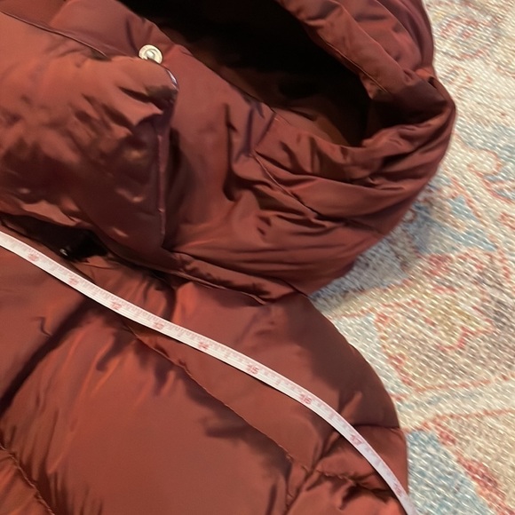 add sz6 maroon long down coat with removable hood and belt - Picture 11 of 11